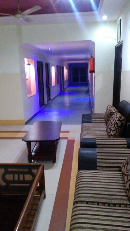 Hotel Kanishka Kanpur Exterior foto